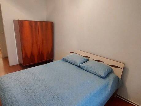 Gənclikdə 2 otaqlı köhnə tikili mənzil kirayə verilir, 44 m², 600 AZN/ay, şəkil 2 / 7