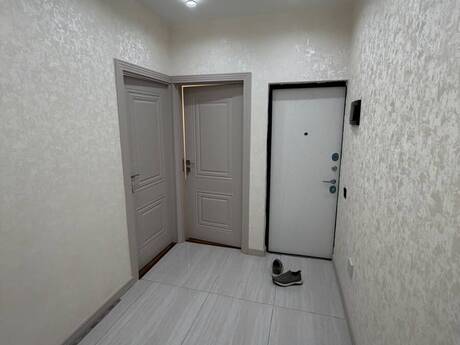 Xalqlar Dostluğunda 4 otaqlı köhnə tikili mənzil satılır, 110 m², 281 000 AZN, şəkil 3 / 12