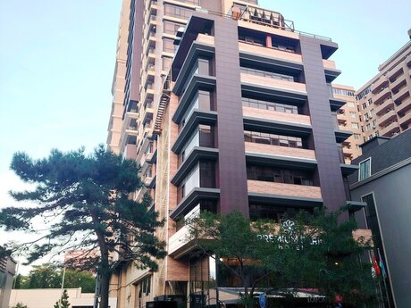 2 otaq · 101 m² · 4/18 mərtəbə, 28 May