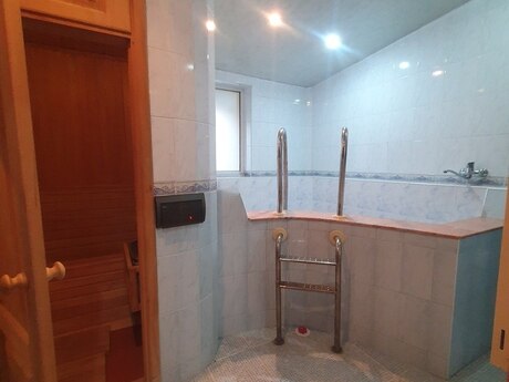 Сдаётся 2-комнатная квартира в новостройке, Nizami, 120 м², 1 000 AZN/мес, фото 5 / 6