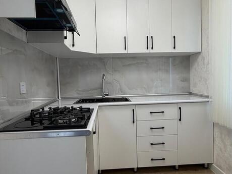 2-room old-build apartment for sale in Memar Əcəmi, 50 m², 170 000 AZN, photo 3 / 11