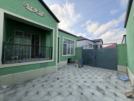 3 otaq · 100 m², Qobu
