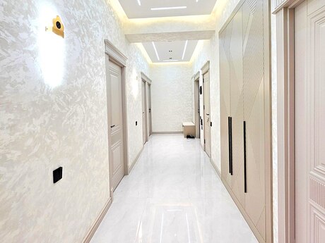 4-room new-build apartment for sale in Qara Qarayev, 127 m², 430 000 AZN, photo 4 / 12