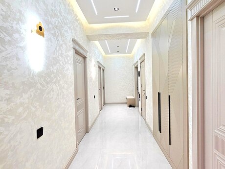 4-room new-build apartment for sale in Qara Qarayev, 127 m², 430 000 AZN, photo 3 / 12