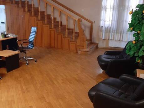 Elan №6538311 - Bakı, Gənclik m., 11 otaqlı, 600 m²