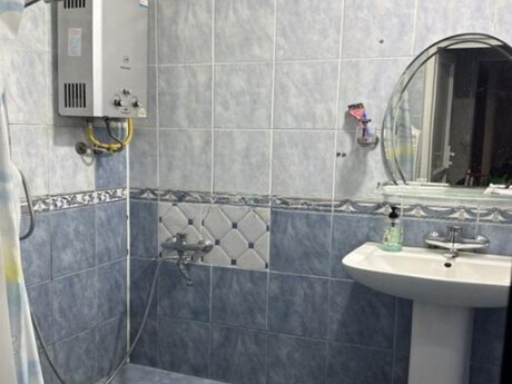 Yeni Günəşlidə 3 otaqlı köhnə tikili mənzil satılır, 80 m², 180 000 AZN, şəkil 4 / 6