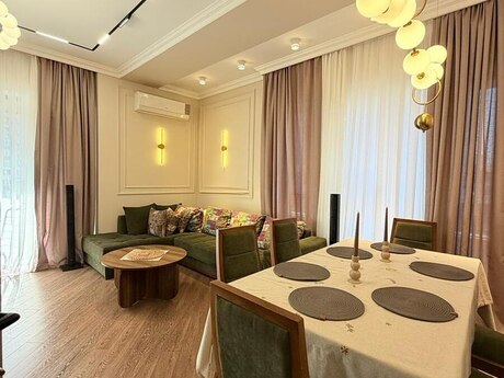 Elan №6538441 - Bakı, Şah İsmayıl Xətai m., 3 otaqlı, 127 m², 5/20 mərtəbə