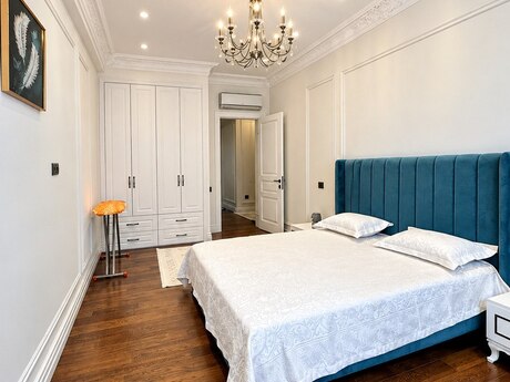 3-room new-build apartment for rent in Renessans Palace, 120 m², 2 200 AZN/mo, photo 3 / 11