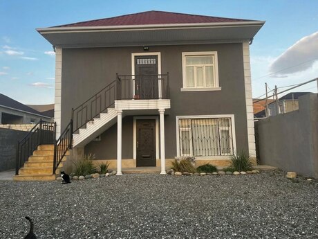 6 otaq · 180 m², Qobu