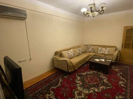 Сдаётся 3-комнатная квартира в старом фонде, Gənclik, 95 м², 900 AZN/мес, фото 2 / 12
