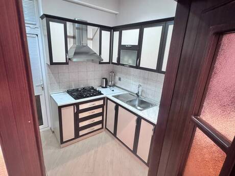 İnşaatçılarda 3 otaqlı yeni tikili mənzil kirayə verilir, 102 m², 1 000 AZN/ay, şəkil 2 / 12