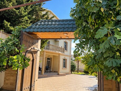 Mərdəkanda 6 otaqlı həyət evi satılır, 300 m², 419 000 AZN, şəkil 2 / 12