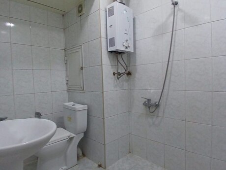 9-cu mikrorayonda 2 otaqlı köhnə tikili mənzil kirayə verilir, 50 m², 450 AZN/ay, şəkil 3 / 9