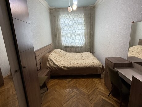 2-room old-build apartment for sale in Memar Əcəmi, 55 m², 147 000 AZN, photo 4 / 9