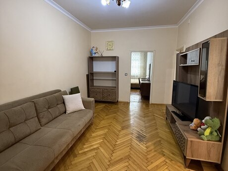 2 otaq · 55 m² · 3/5 mərtəbə, Memar Əcəmi
