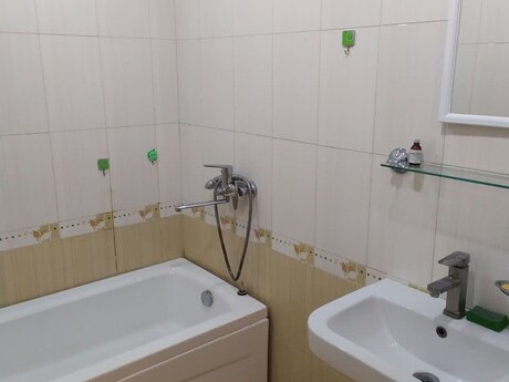 Сдаётся 3-комнатная квартира в новостройке, Şah İsmayıl Xətai, 115 м², 1 000 AZN/мес, фото 5 / 12
