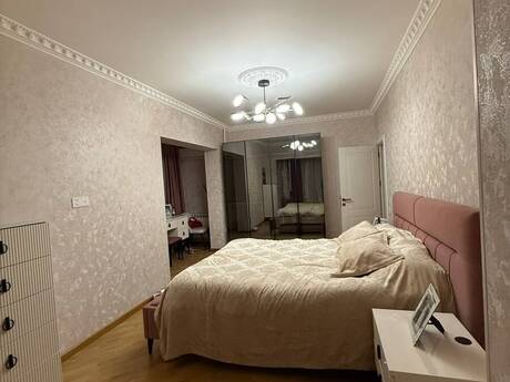 Memar Əcəmidə 3 otaqlı köhnə tikili mənzil satılır, 75 m², 235 000 AZN, şəkil 3 / 12
