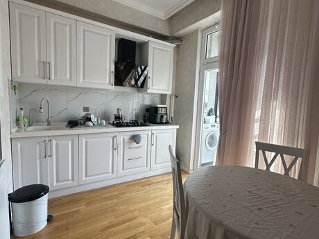 2 rooms · 65 m² · floor 3/10, Park Yasamal