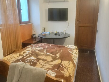 İçəri Şəhərdə 2 otaqlı köhnə tikili mənzil kirayə verilir, 44 m², 150 AZN/ay, şəkil 4 / 8