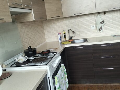 Həzi Aslanovda 3 otaqlı köhnə tikili mənzil satılır, 85 m², 178 000 AZN, şəkil 2 / 12