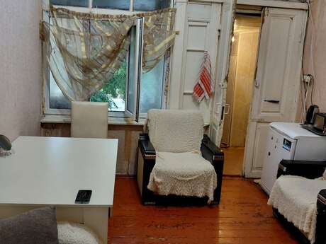 İçəri Şəhərdə 2 otaqlı köhnə tikili mənzil satılır, 31 m², 116 000 AZN, şəkil 4 / 10