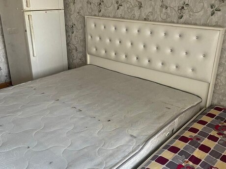 8-ci mikrorayonda 2 otaqlı köhnə tikili mənzil kirayə verilir, 42 m², 700 AZN/ay, şəkil 3 / 9