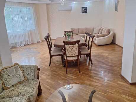 Elan №6538862 - Bakı, Binəqədi r., 7 otaqlı, 450 m²
