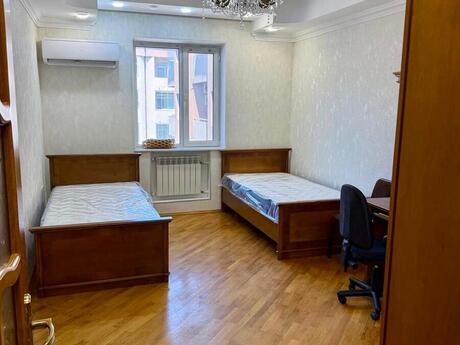 Сдаётся 3-комнатная квартира в новостройке, Elmlər Akademiyası, 135 м², 1 199 AZN/мес, фото 5 / 7