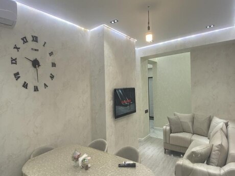 Elan №6538983 - Bakı, İnşaatçılar m., 2 otaqlı, 60 m², 14/18 mərtəbə