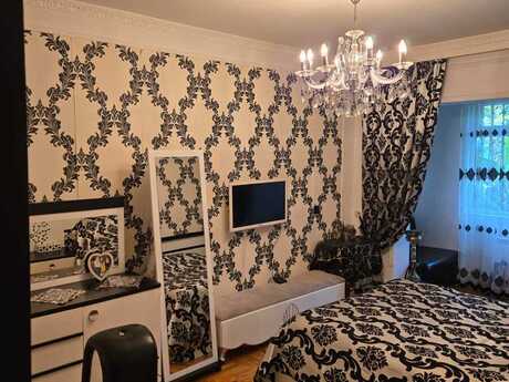 Nəsimidə 4 otaqlı köhnə tikili mənzil satılır, 110 m², 255 000 AZN, şəkil 3 / 12