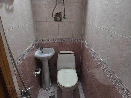 Yeni Suraxanıda 2 otaqlı köhnə tikili mənzil kirayə verilir, 50 m², 400 AZN/ay, şəkil 4 / 4