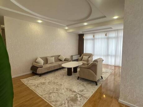 İçəri Şəhərdə 4 otaqlı köhnə tikili mənzil kirayə verilir, 180 m², 2 500 AZN/ay, şəkil 4 / 12