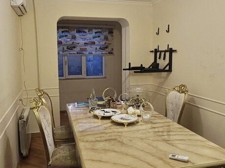 Azadlıq Prospektidə 3 otaqlı köhnə tikili mənzil kirayə verilir, 98 m², 750 AZN/ay, şəkil 3 / 10