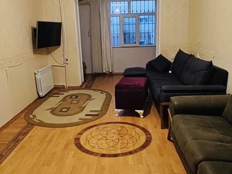 3 otaq · 98 m² · 4/5 mərtəbə, Azadlıq Prospekti