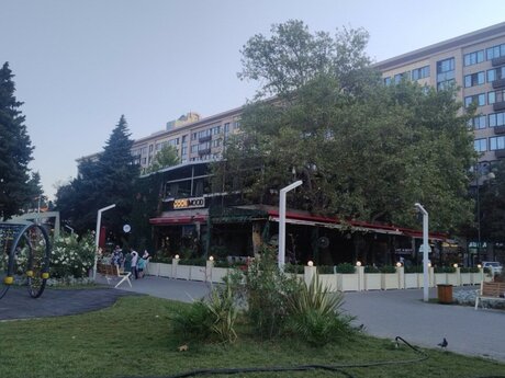 Gənclikdə 3 otaqlı köhnə tikili mənzil kirayə verilir, 90 m², 699 AZN/ay, şəkil 2 / 12