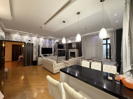 Продаётся 4-комнатная квартира в новостройке, Şah İsmayıl Xətai, 155 м², 620 000 AZN, фото 2 / 10