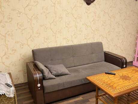 2 otaq · 60 m² · 4/5 mərtəbə, İnşaatçılar
