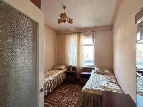 Xalqlar Dostluğunda 2 otaqlı köhnə tikili mənzil kirayə verilir, 60 m², 500 AZN/ay, şəkil 3 / 12