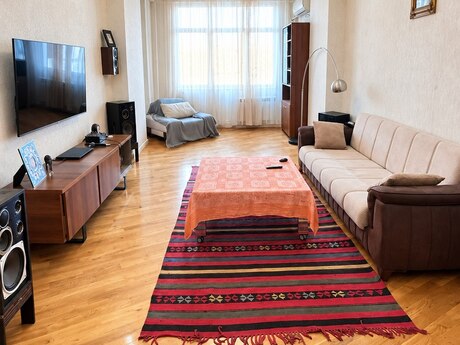 2 otaq · 93 m² · 3/19 mərtəbə, Nəriman Nərimanov