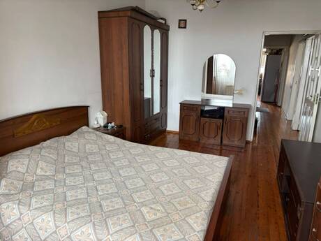 Azadlıq Prospektidə 3 otaqlı köhnə tikili mənzil satılır, 105 m², 255 000 AZN, şəkil 4 / 12