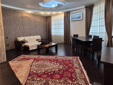İnşaatçılarda 4 otaqlı yeni tikili mənzil satılır, 160 m², 370 000 AZN, şəkil 2 / 12
