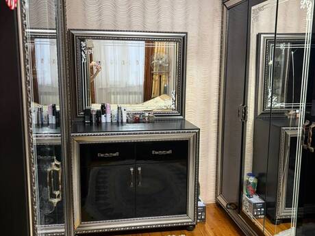 3-room old-build apartment for sale in Memar Əcəmi, 55 m², 149 800 AZN, photo 2 / 12