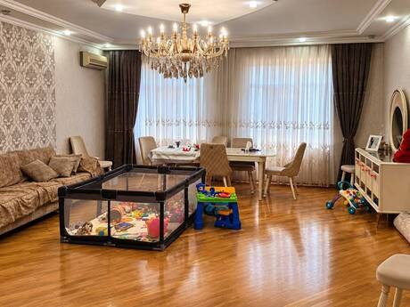 3 otaq · 125 m² · 13/19 mərtəbə, 20 Yanvar