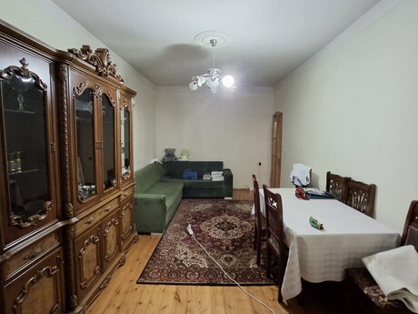 2-room old-build apartment for sale in Azadlıq Prospekti, 70 m², 185 000 AZN, photo 4 / 12