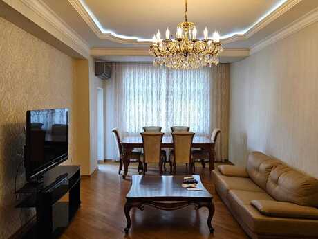 Elan №6539492 - Bakı, Elmlər Akademiyası m., 4 otaqlı, 185 m², 17/20 mərtəbə