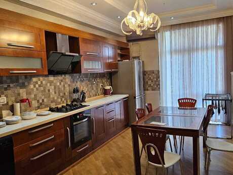 Сдаётся 4-комнатная квартира в новостройке, Elmlər Akademiyası, 185 м², 1 600 AZN/мес, фото 3 / 12