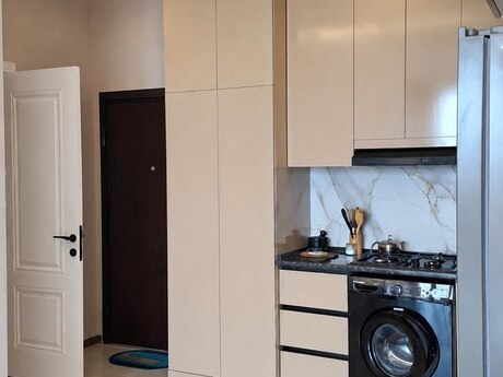 Gənclikdə 2 otaqlı yeni tikili mənzil kirayə verilir, 60 m², 1 000 AZN/ay, şəkil 4 / 12