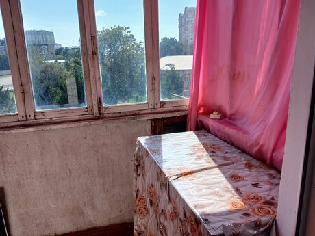 1 otaq · 32 m² · 4/5 mərtəbə, Neftçilər