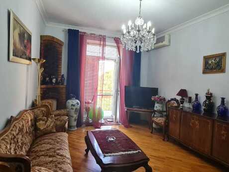 Elan №6539452 - Bakı, İçəri Şəhər m., 2 otaqlı, 60 m², 4/5 mərtəbə