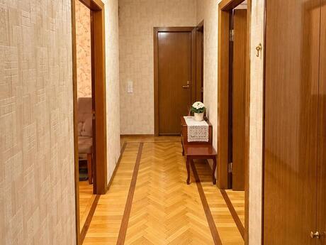 3-room old-build apartment for sale in Səbail, 95 m², 280 000 AZN, photo 5 / 12